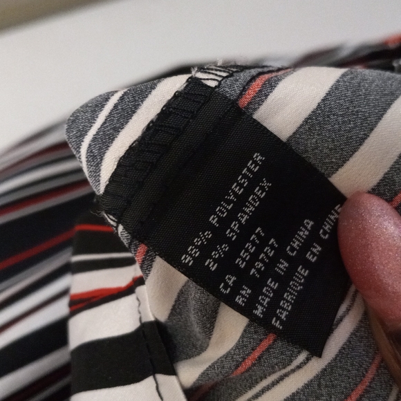 Studio London Short - Picture 4 of 5